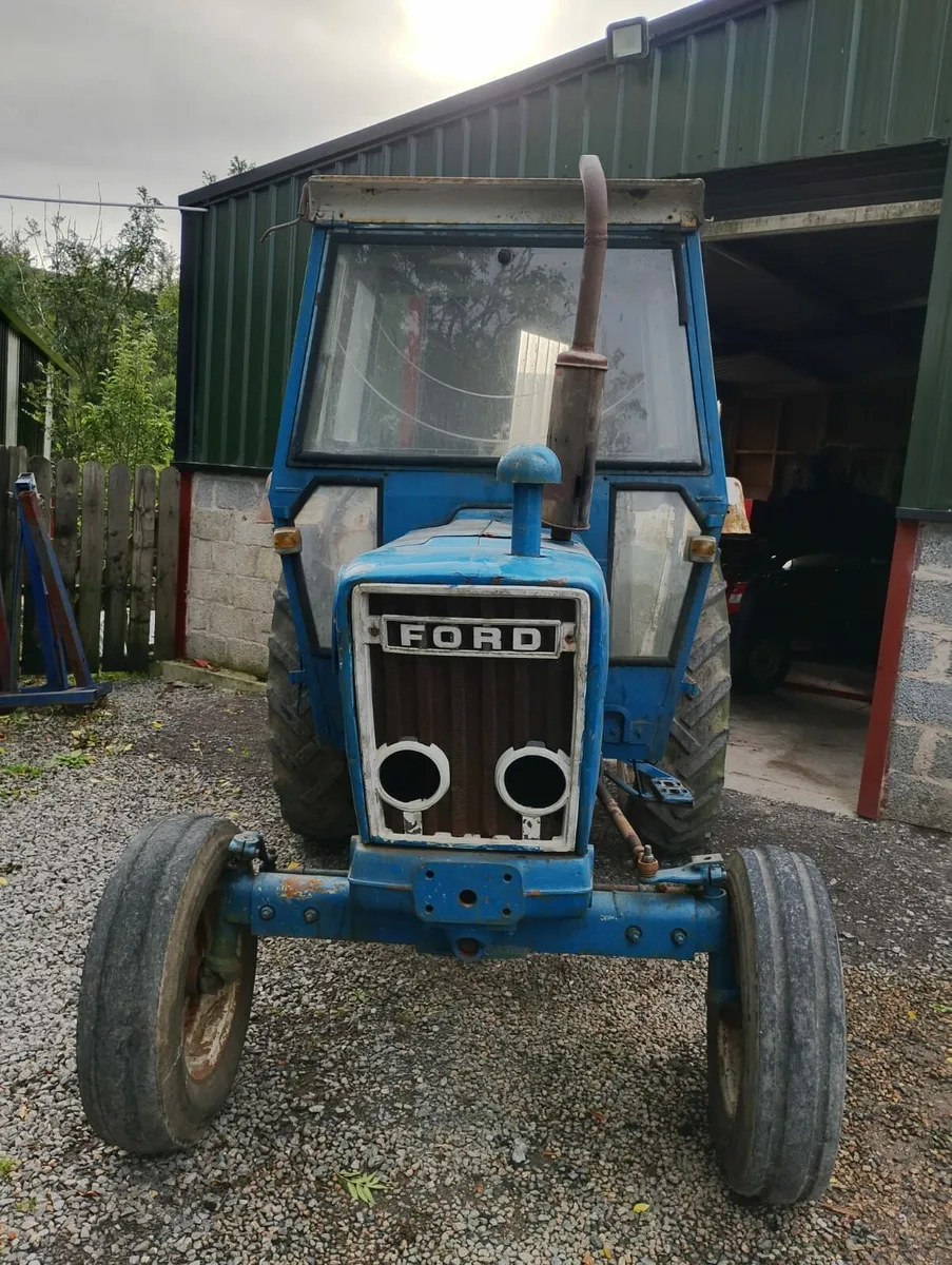 Ford tractor - Image 2