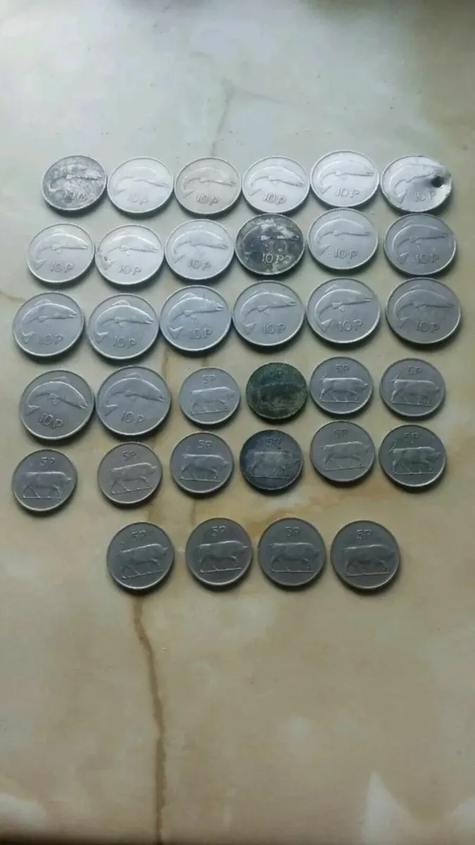 Retro 10p & 5p Irish coins - Image 1