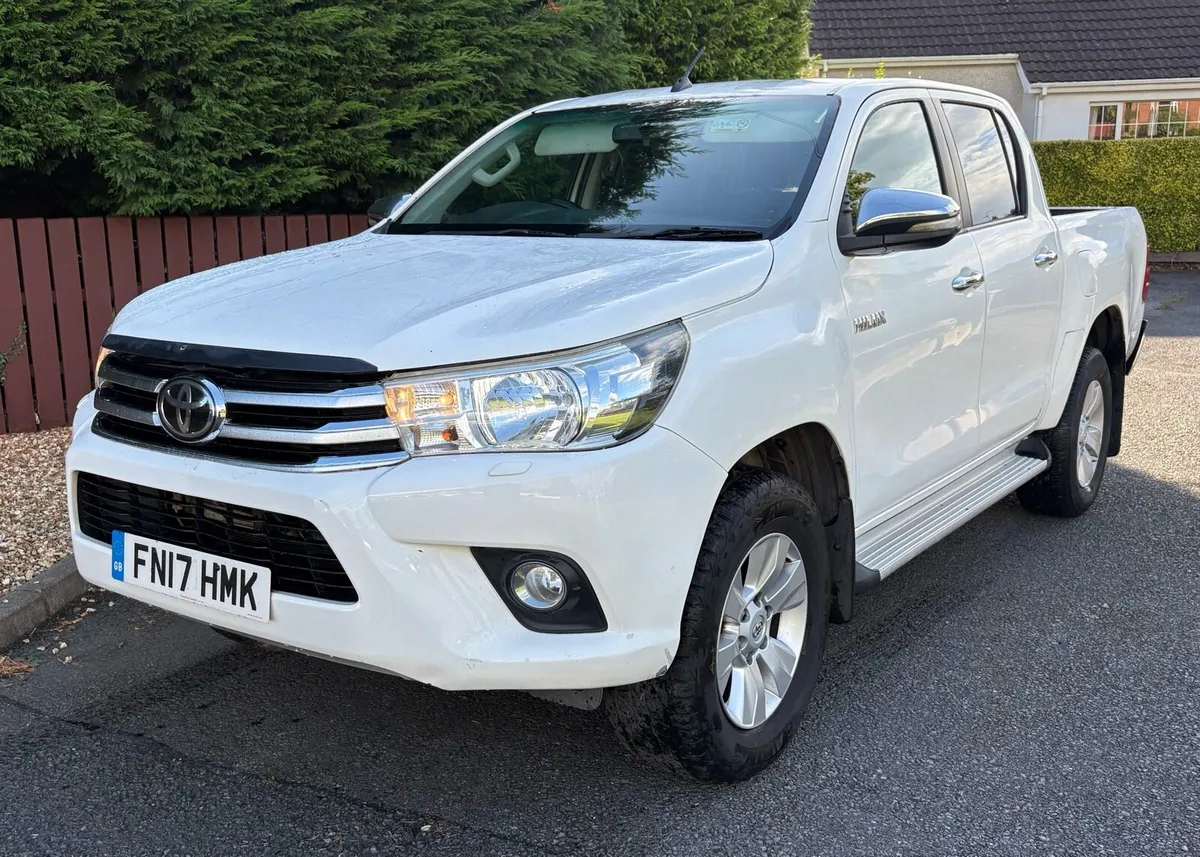 Toyota Hilux Icon 2017 . - Image 1