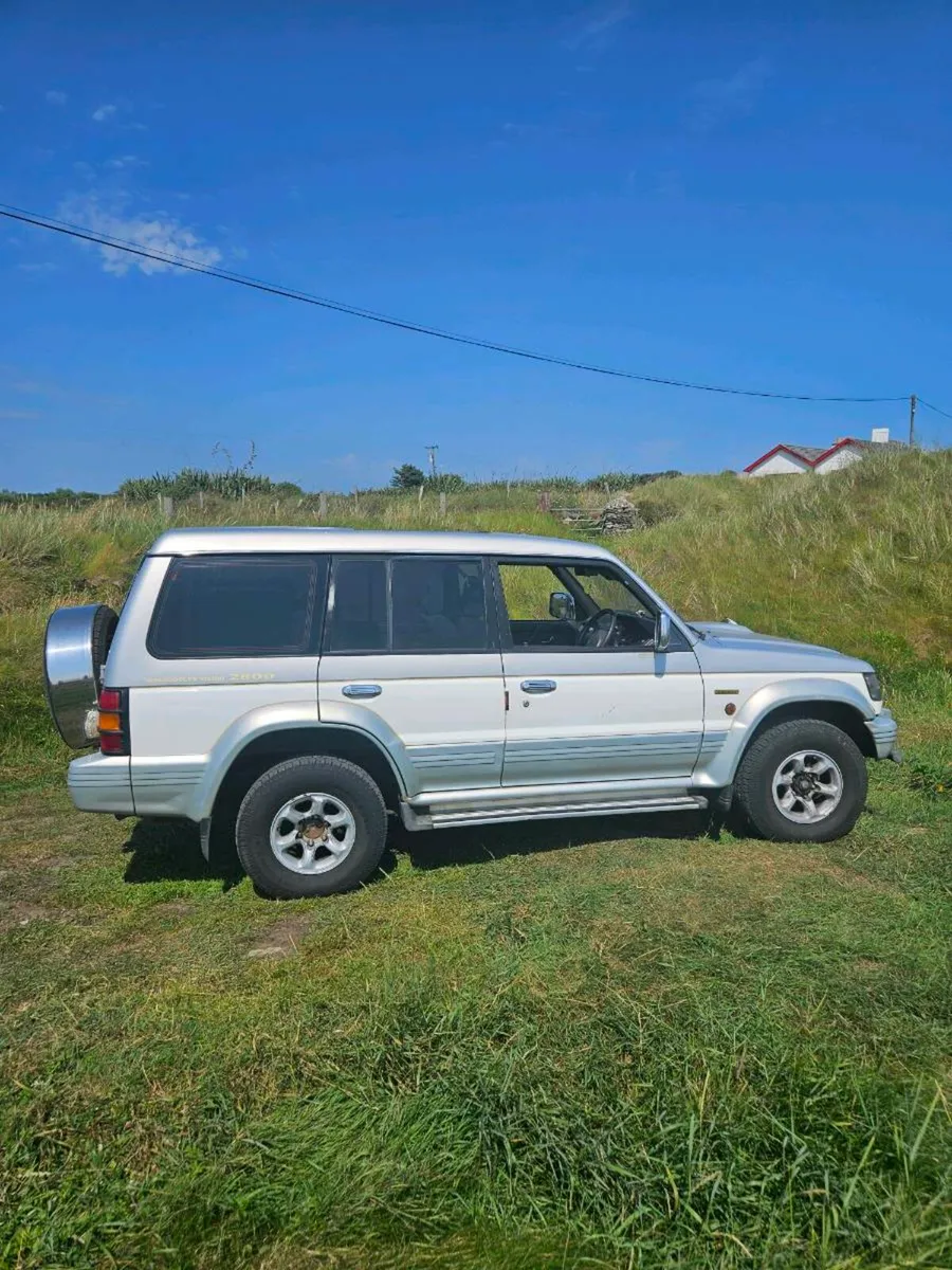 MITSUBISHI PAJERO EXCEED 2.8 TURBO DIESEL - Image 3
