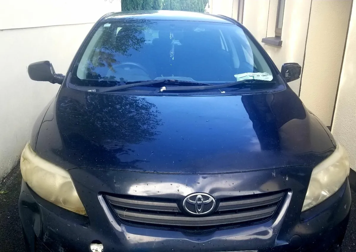 For Parts/Repair: 2007 Toyota Corolla Saloon - Image 1