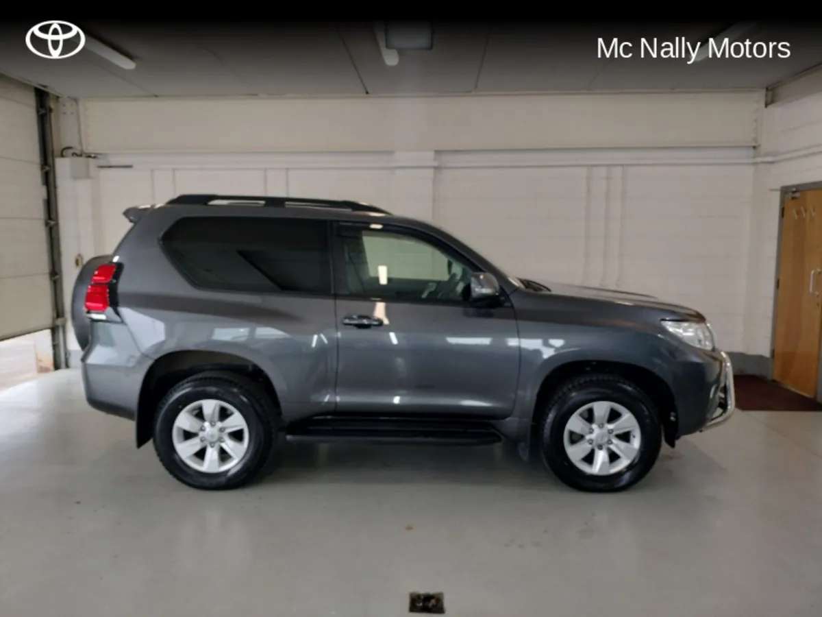 Toyota Land Cruiser SWB GX COMML AUTO LOW KMS LEAT - Image 4
