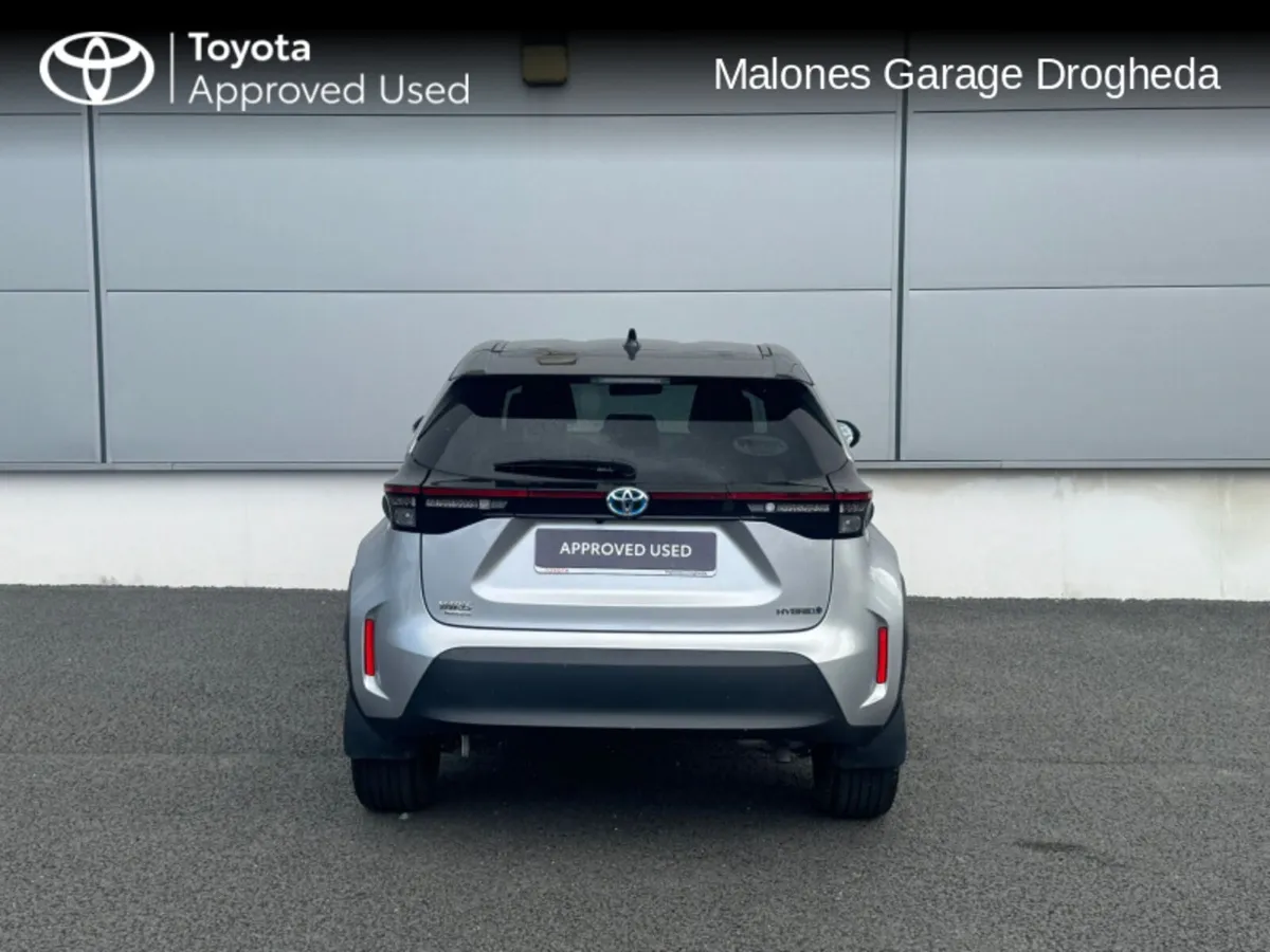 Toyota Yaris Cross 1.5 Hybrid Luna Sport Call Now - Image 4
