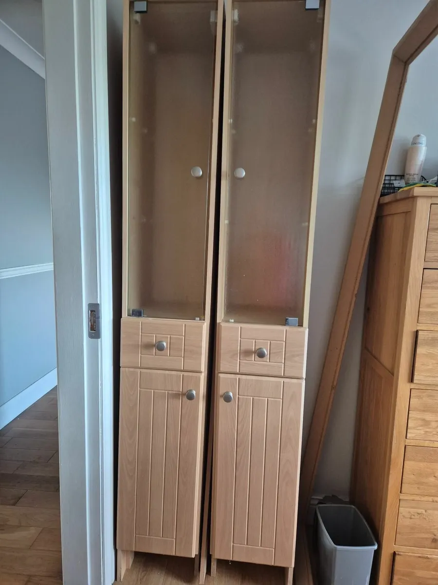 Bathroom unit - Image 1