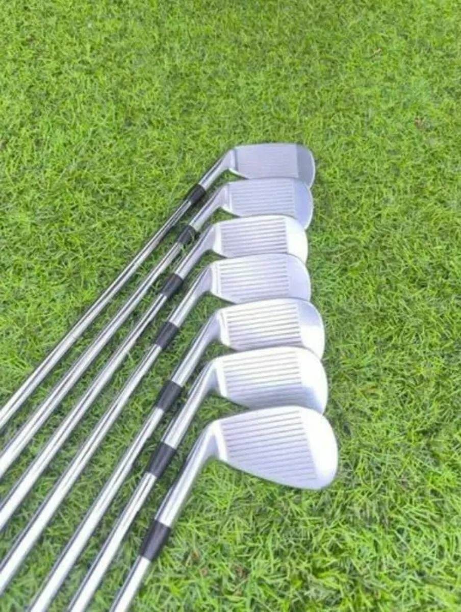 Mizuno Pro 221 irons - Image 2