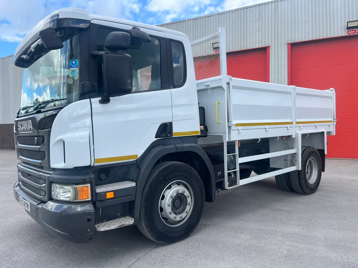 2015 SCANIA P250 - Image 1