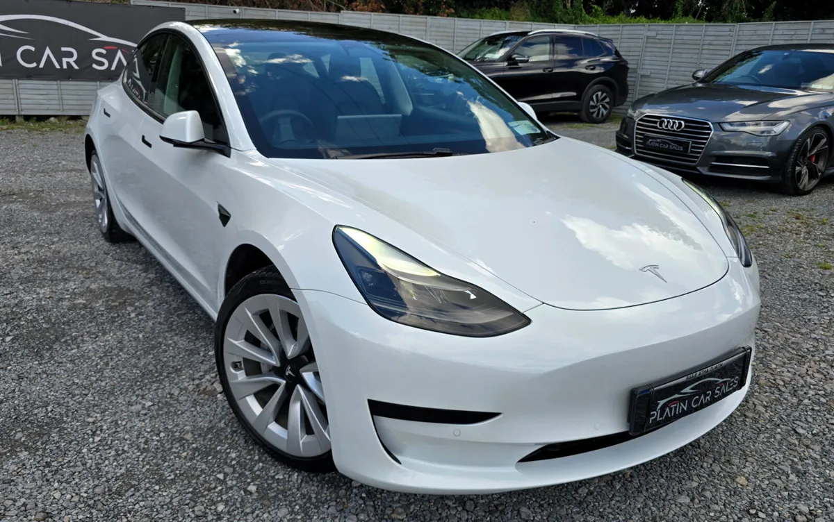 🔥 2022 Tesla Model 3 Standard Range Plus - Image 1