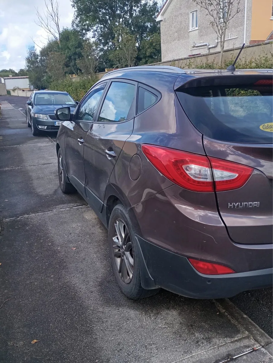 152 Hyundai ix35 - Image 4