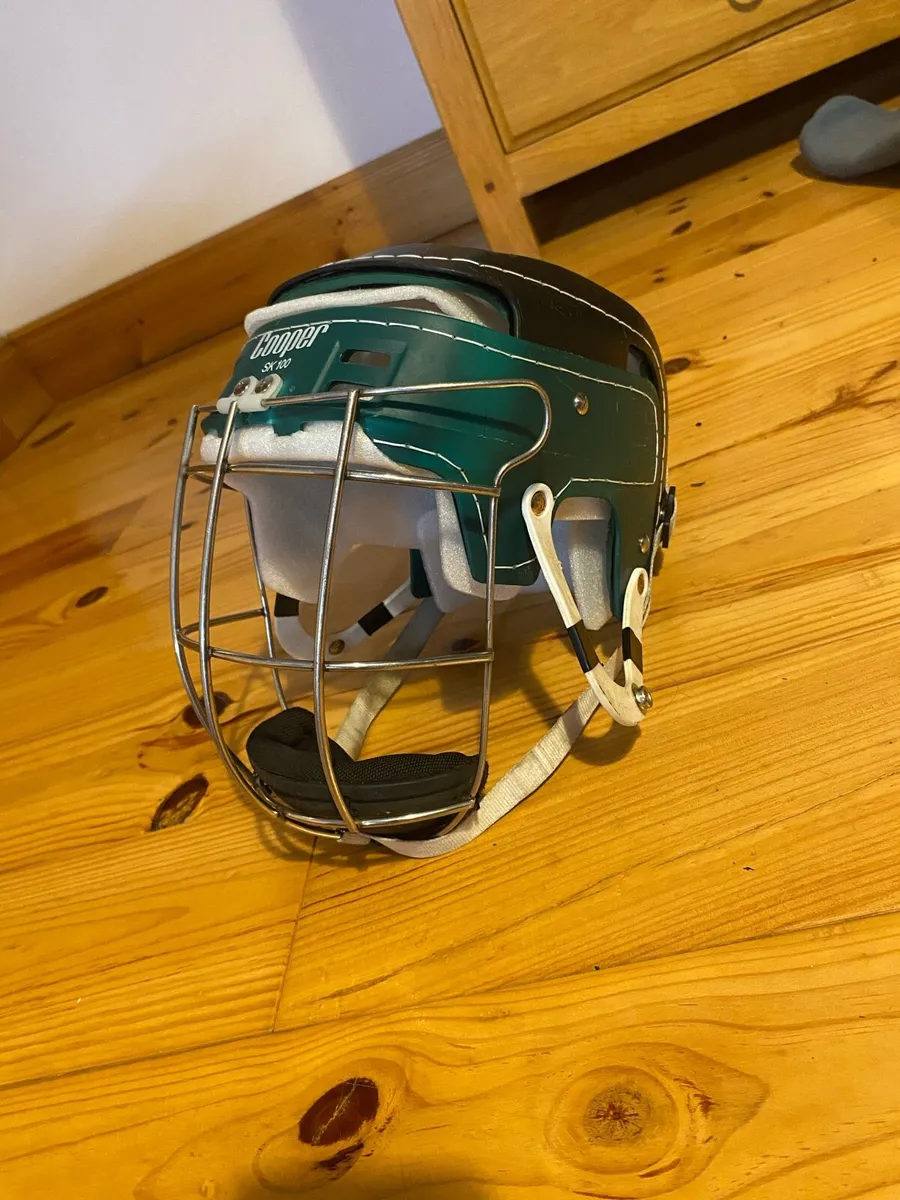 Cooper hurling helmet - Image 1