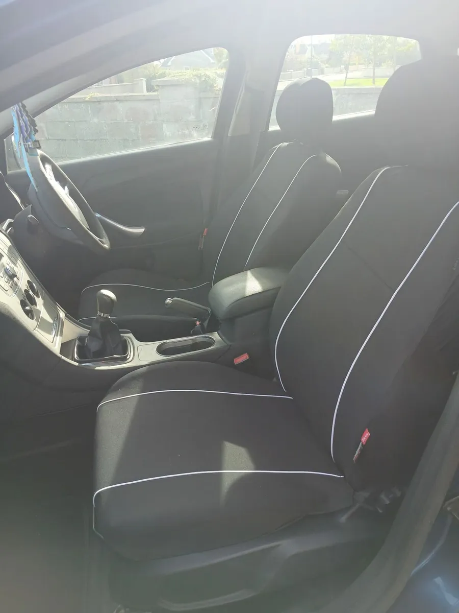 2008 blue Ford Mondeo 1.6 litre petrol - Image 4