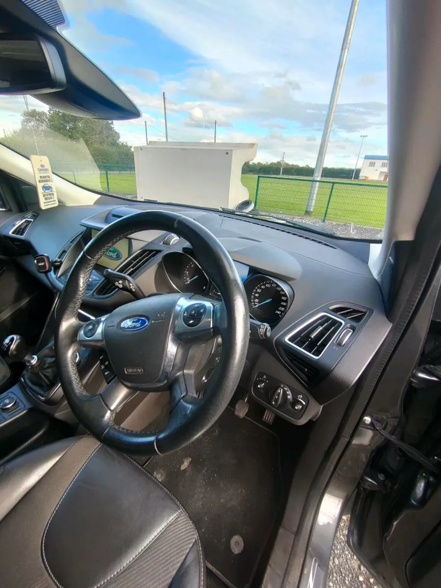 Ford Kuga - Image 3