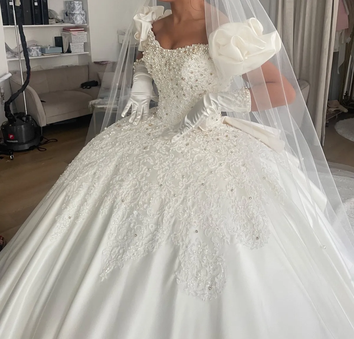 Wedding dress - Image 1