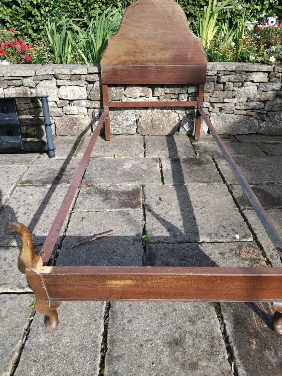 Mahogany single bed ends - Image 1
