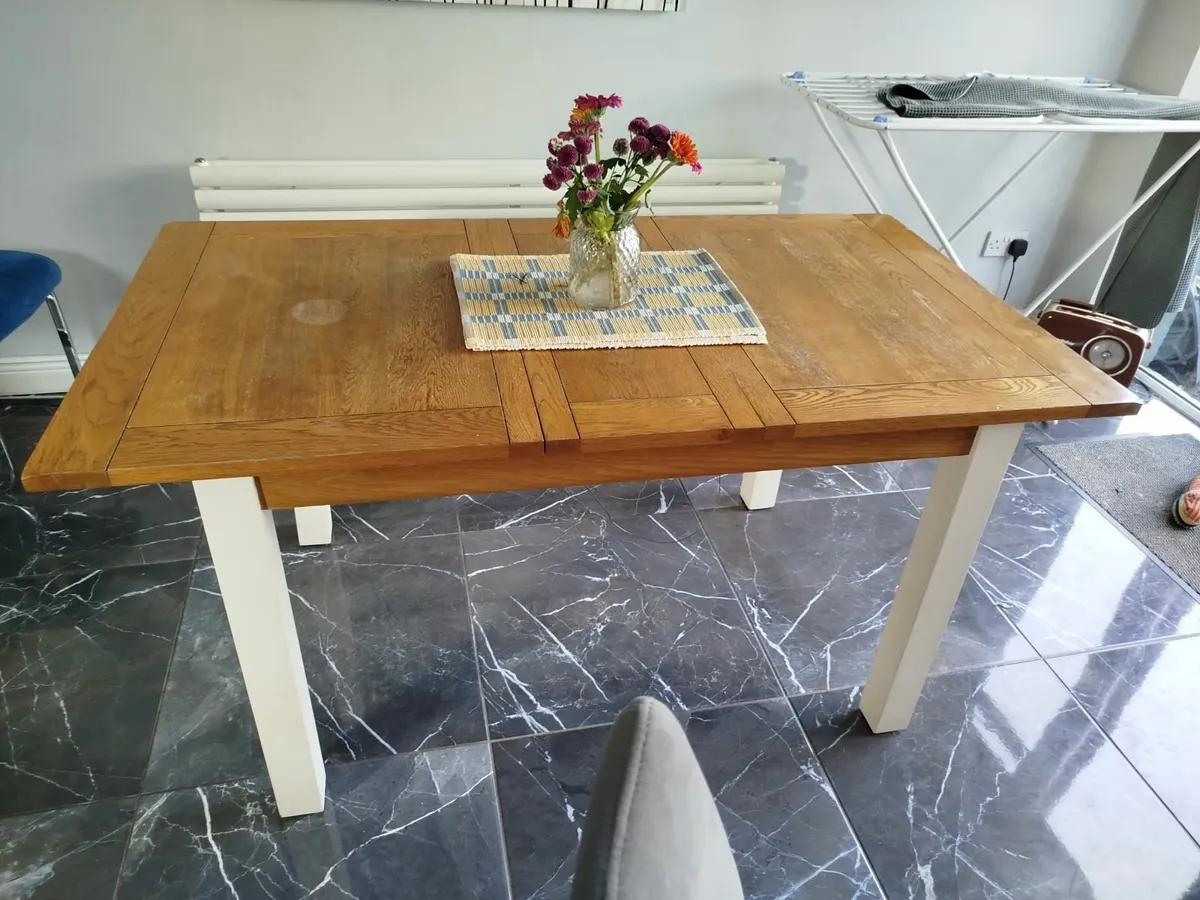 Kitchen table - Image 2