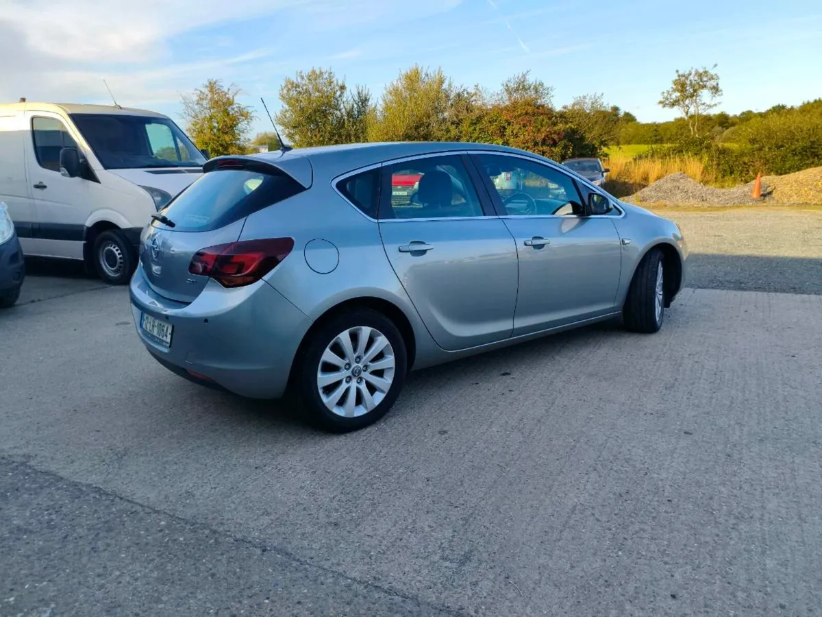 🔴€2699🔴12 Opel Astra  Nct/Tax - Image 2