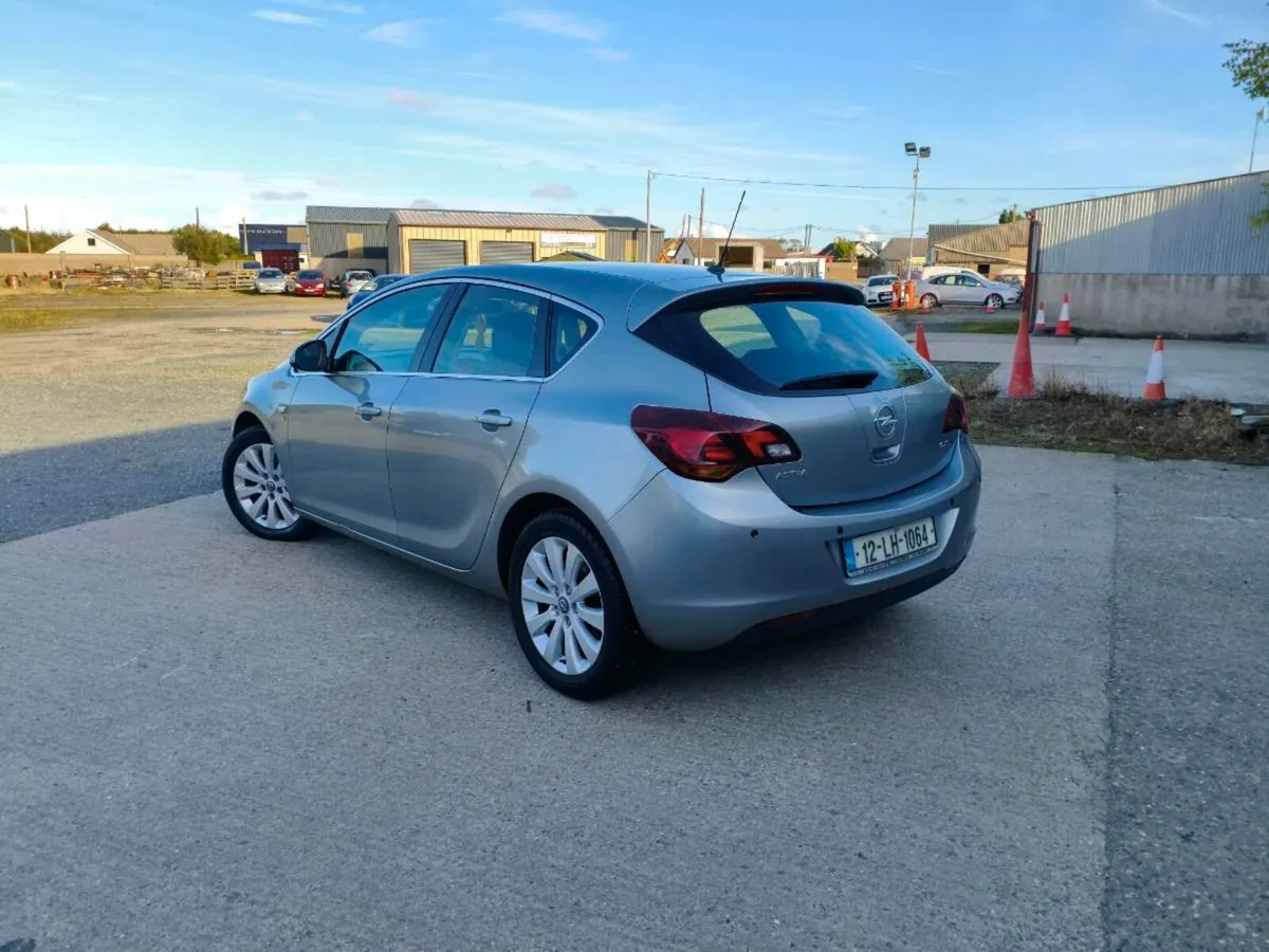 🔴€2699🔴12 Opel Astra  Nct/Tax - Image 3