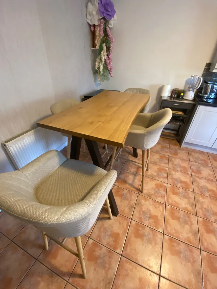 4 Piece Table and Chairs - Image 1
