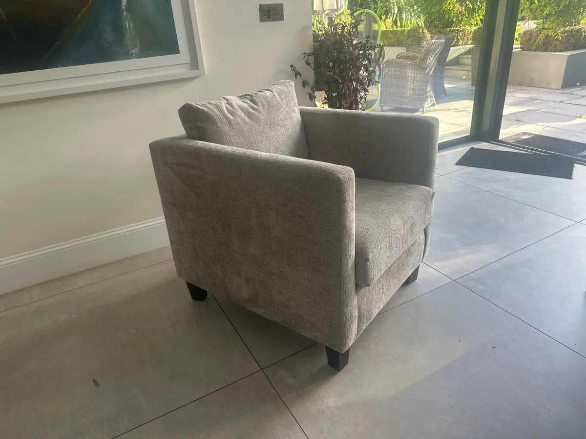 Living room furniture - Image 1