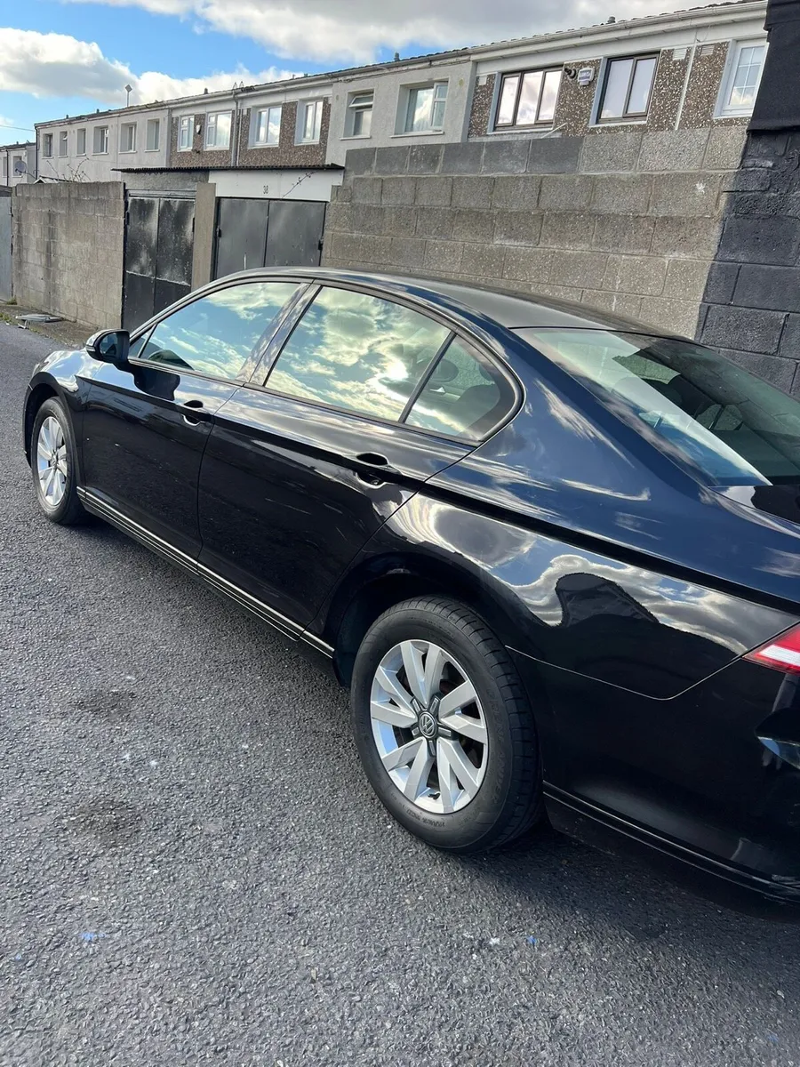 Car - Image 2