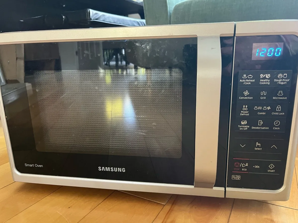 Samsung Microwave Oven - Image 1