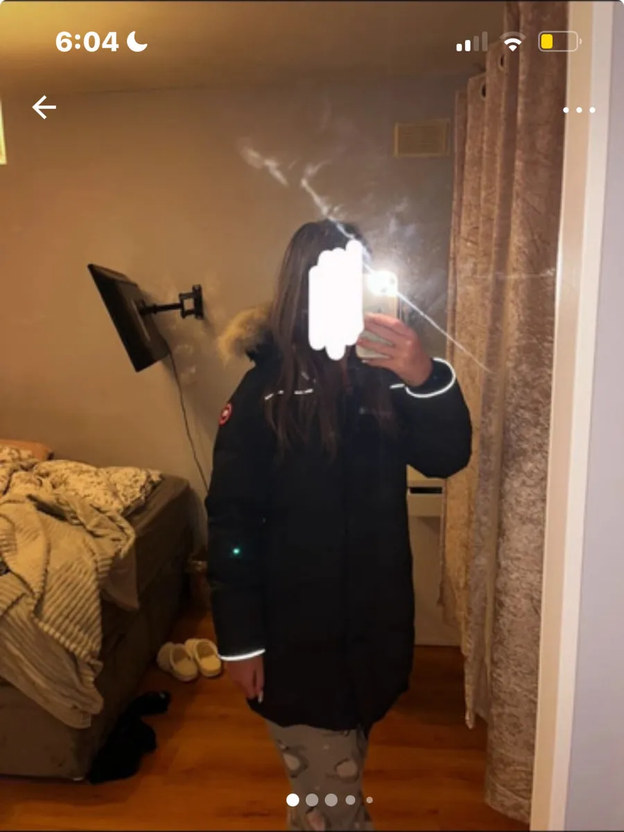 Canada goose jacket - Image 1