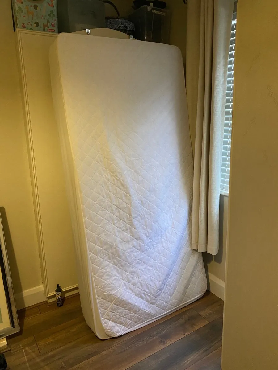 *FREE* Single Bed with Mattress - Image 2