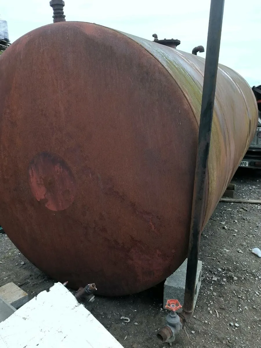 Fuel tank - Image 2