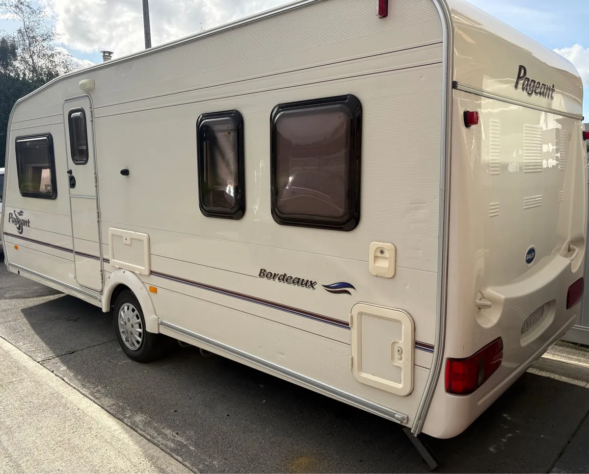 Bailey Pageant Caravan 4/5 berth - Image 1