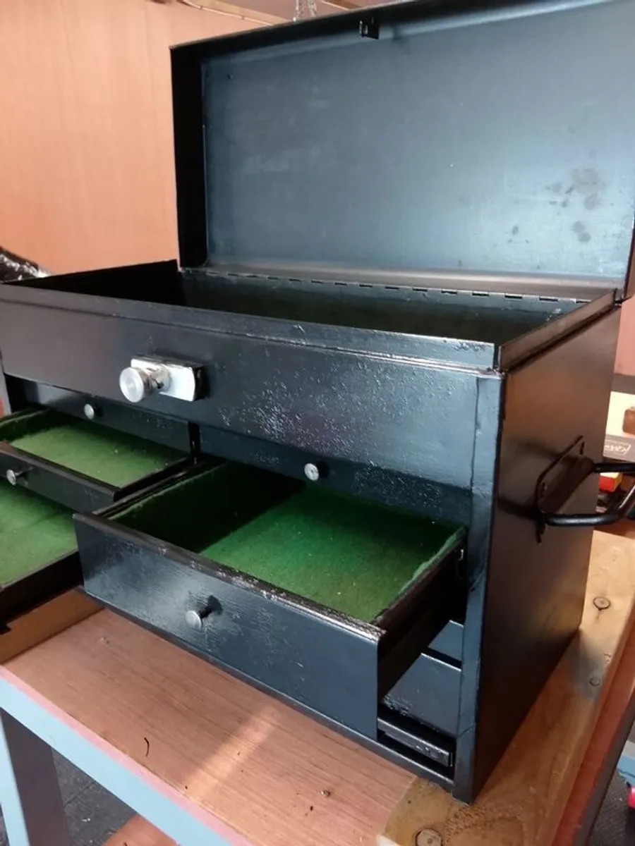 tool chest - Image 4