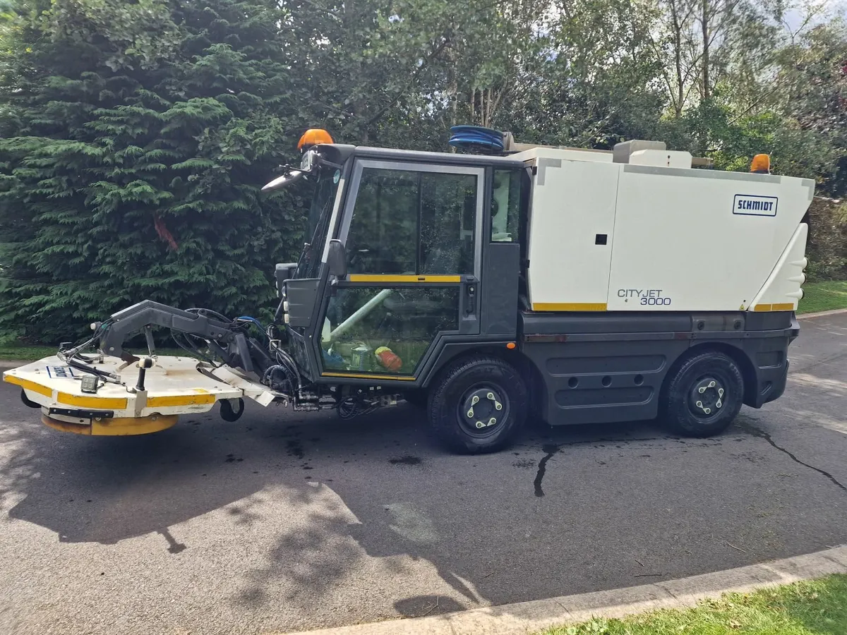 Schmidt Cityjet 3000 Hot Street Washer scrubber - Image 1