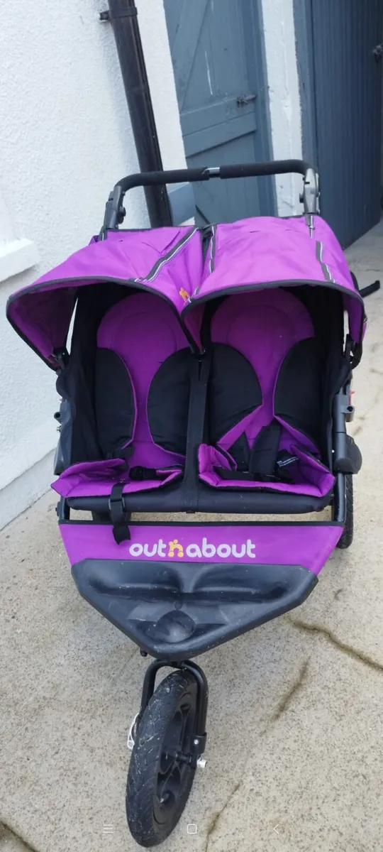 Double nipper out and about buggy - Image 1