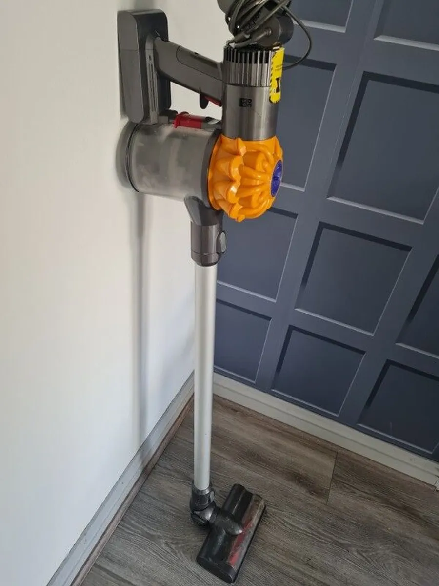 Dyson Dc59 hoover - Image 3