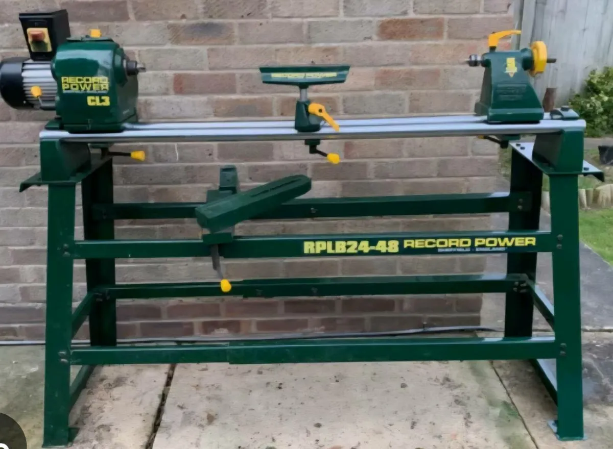 Record Power lathe - Image 1