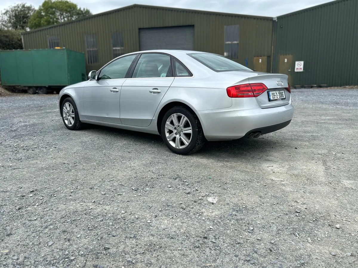2009 Audi a4 2.0 TDI - Image 3