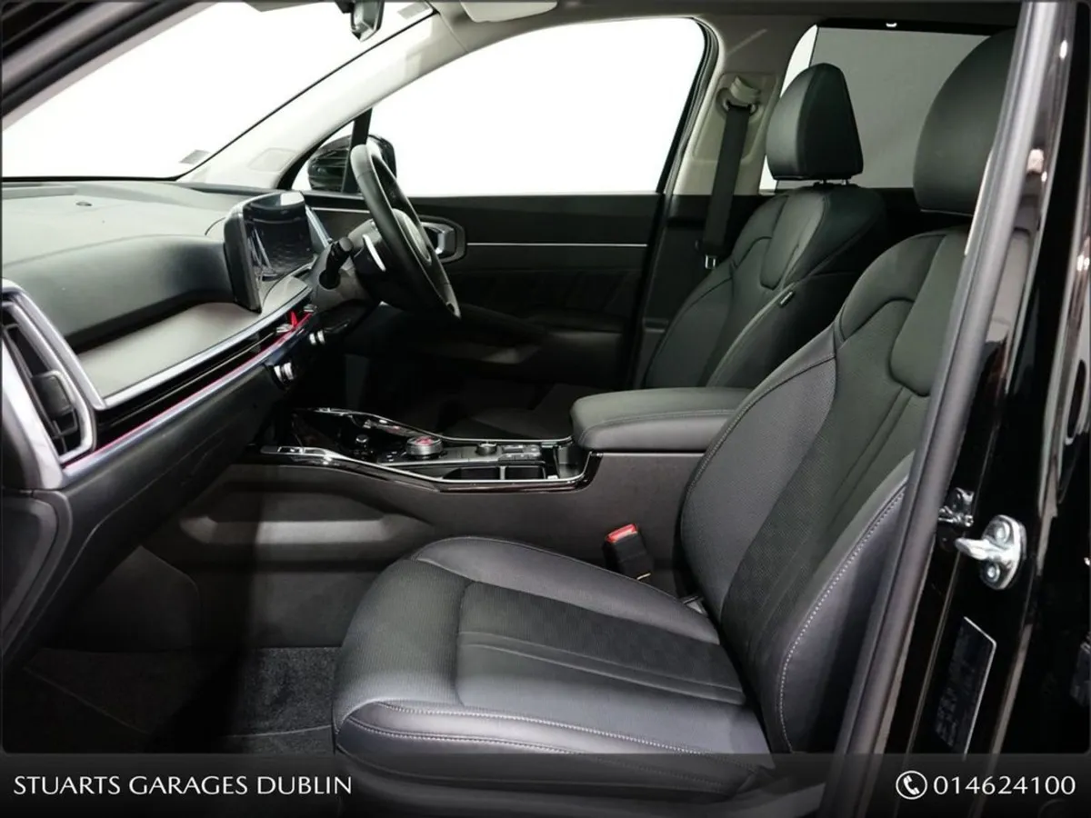 Kia Sorento Phev 7 Seat Automatic  demo Sale - Image 3