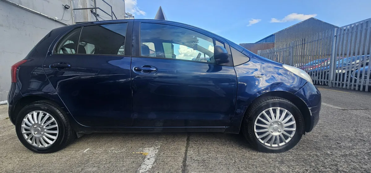 Toyota Yaris 2007 (1.0 Petrol) - Image 2
