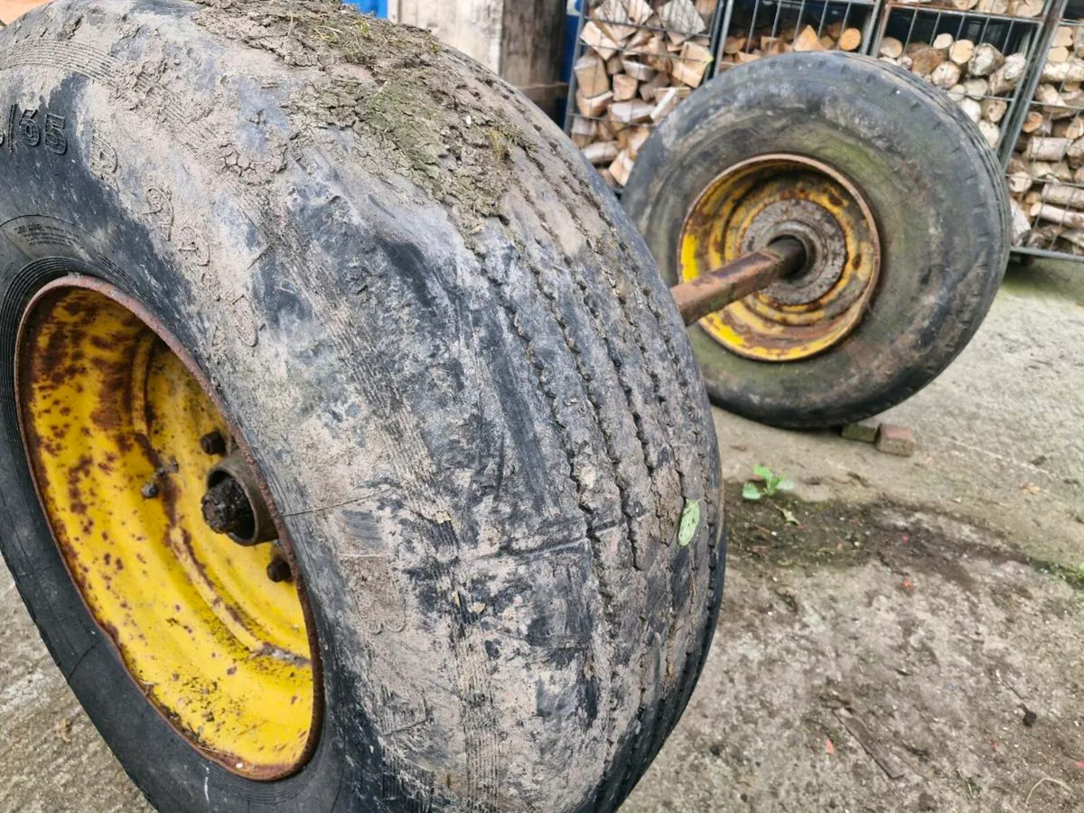 Slurry tank axle - Image 2