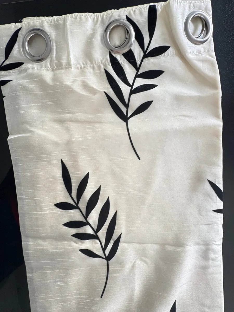 Curtains - Image 1