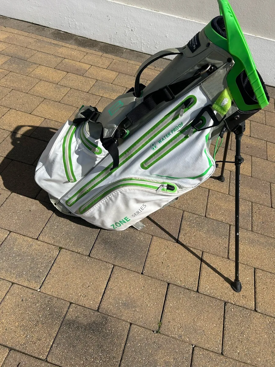Bennington Zone 14 Waterproof Golf Standbag - Image 1