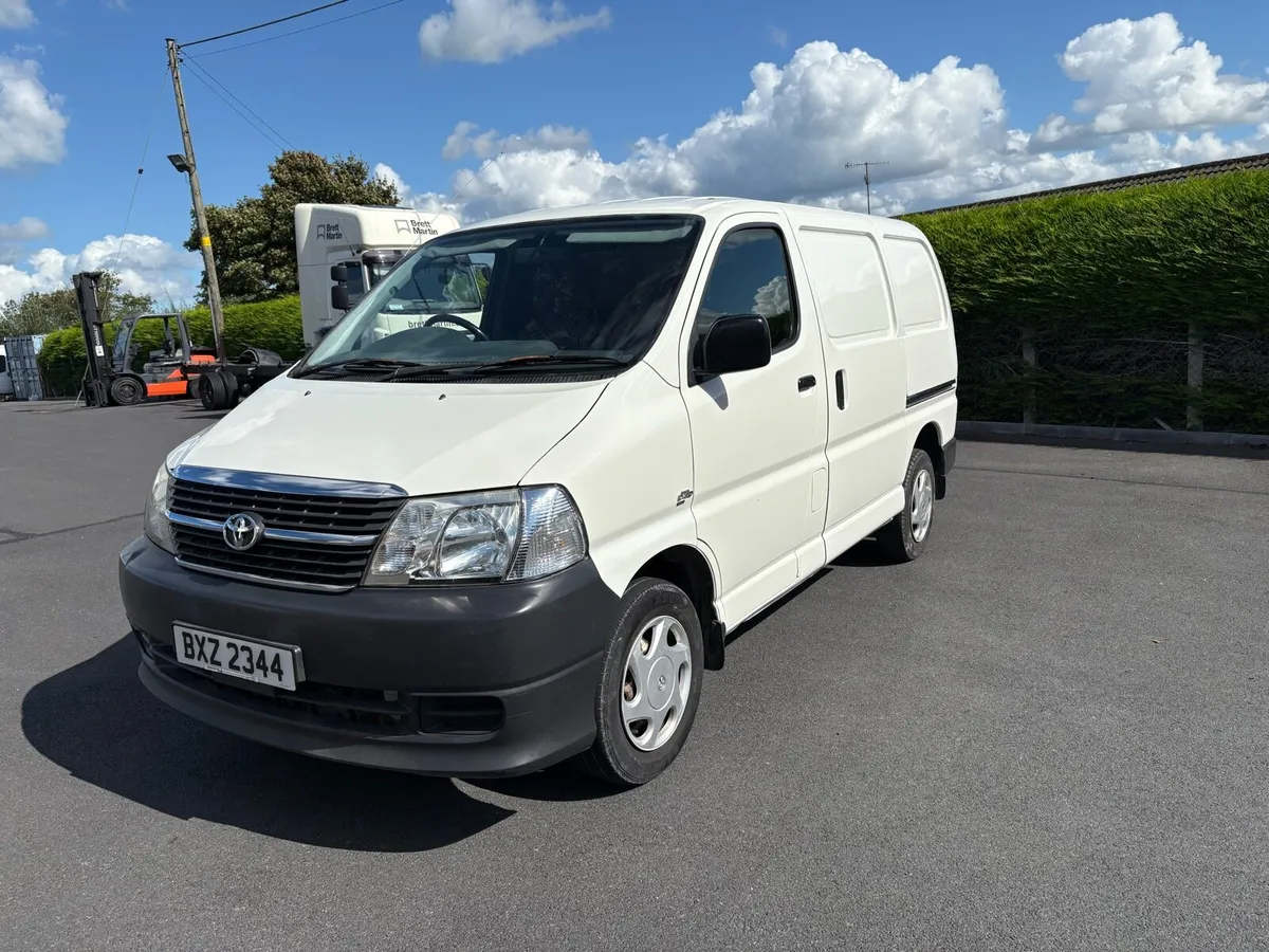 2011 Toyota Hiace.  SWB.  D4d - Image 1
