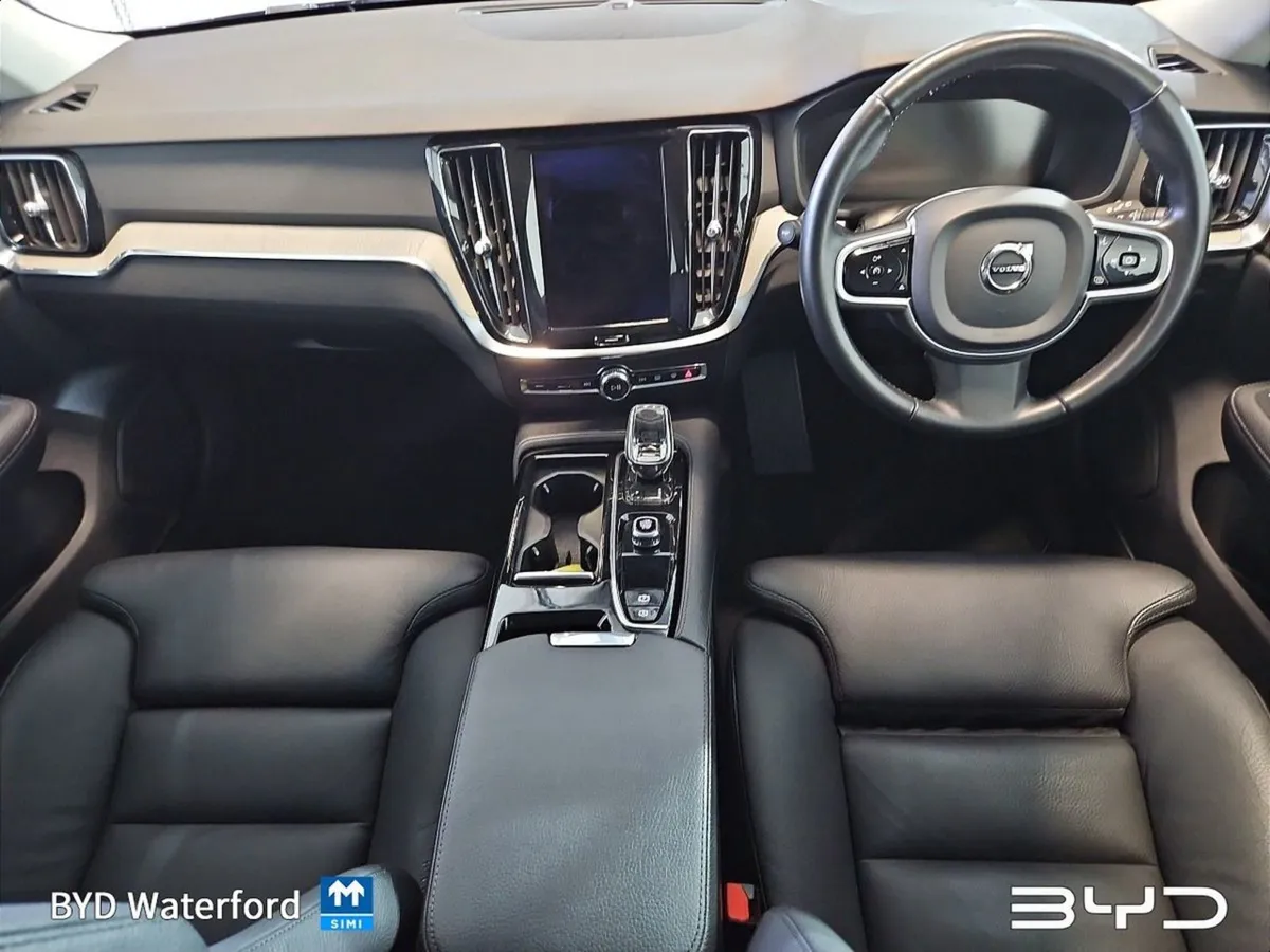 Volvo V60 Phev(350hp) V60 Inscription T6 Recharge - Image 3