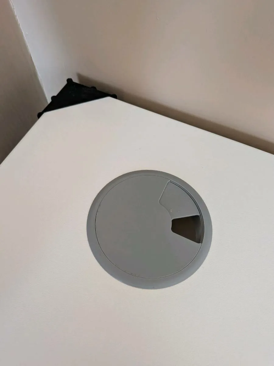 Office Desk - Image 3