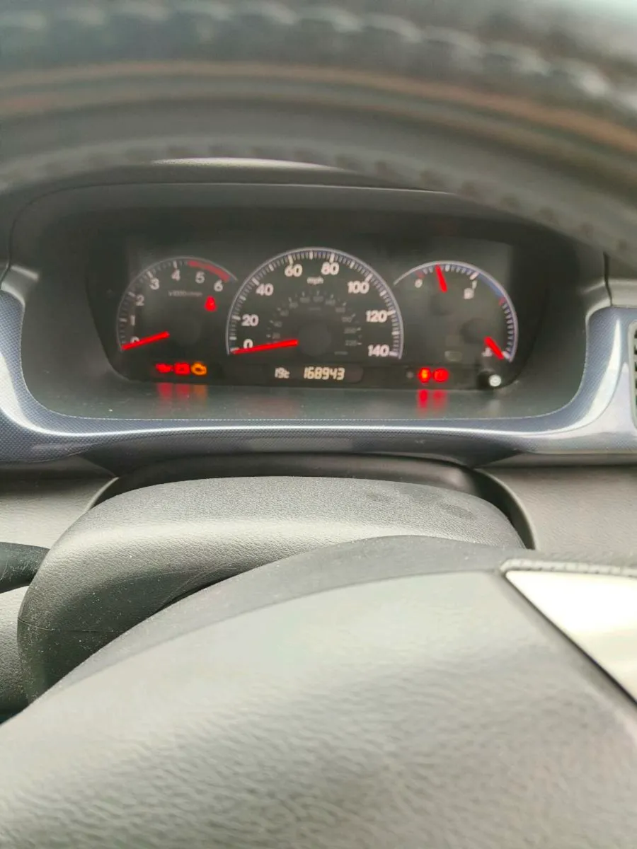 Honda FR-V - Image 1