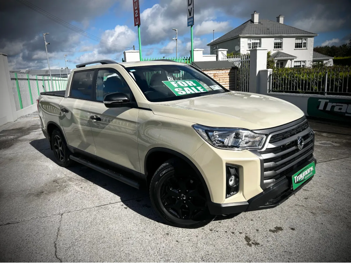 SsangYong Musso 2.2 DSL  4WD 4DR CREWCAB ONE OWNER - Image 1