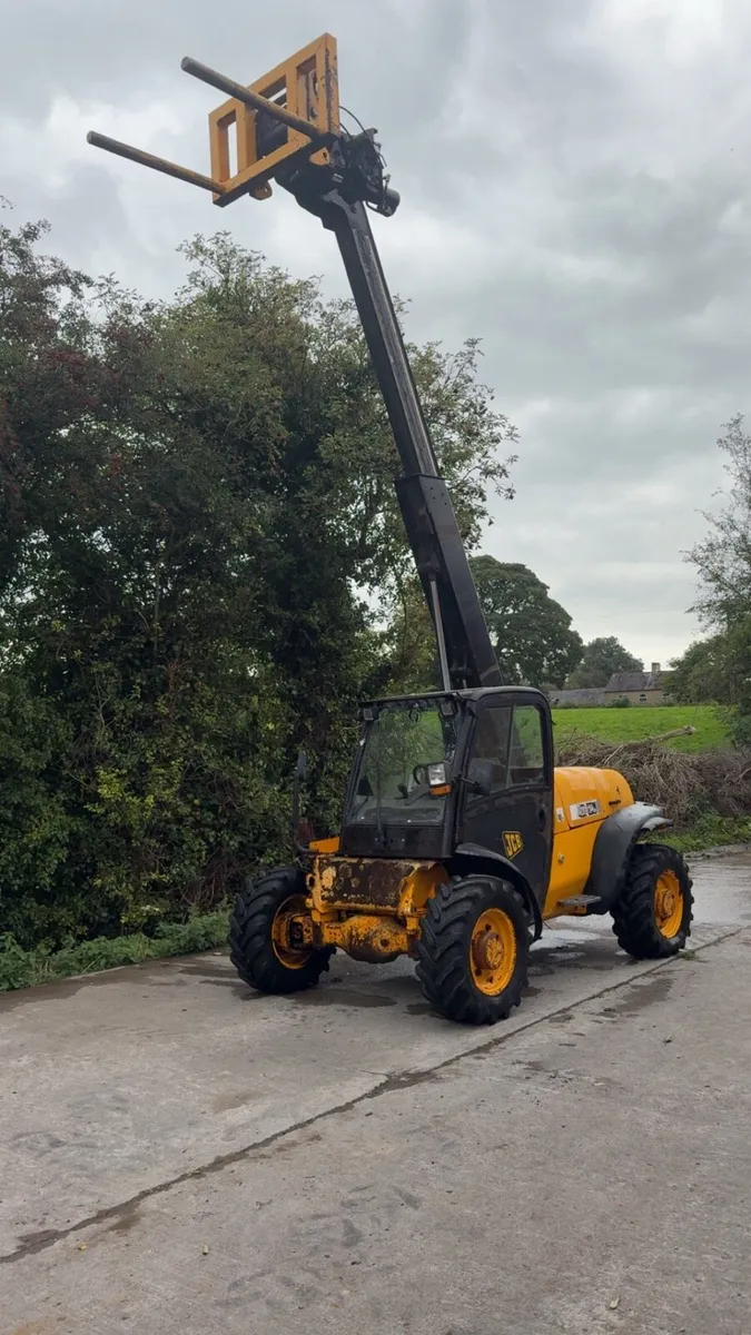JCB - Image 2