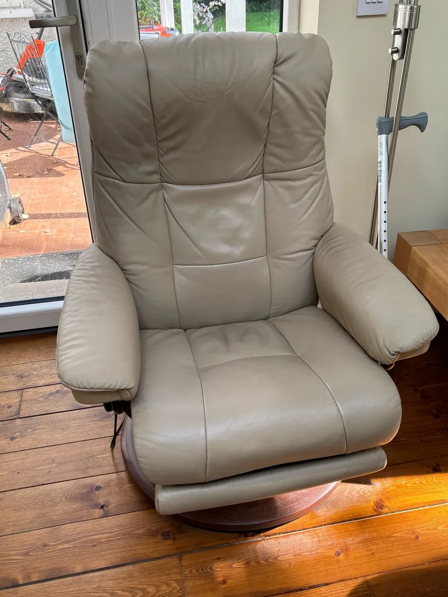 Stressless Mayfair Leather Electric recliner - Image 2