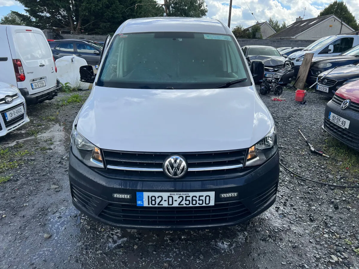 2018 Vw Caddy Maxi 2.0 Tdi driving - Image 2