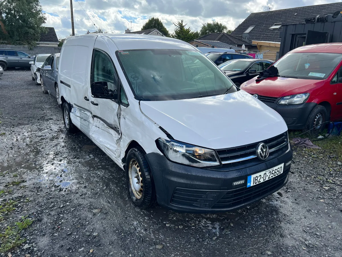 2018 Vw Caddy Maxi 2.0 Tdi driving - Image 3
