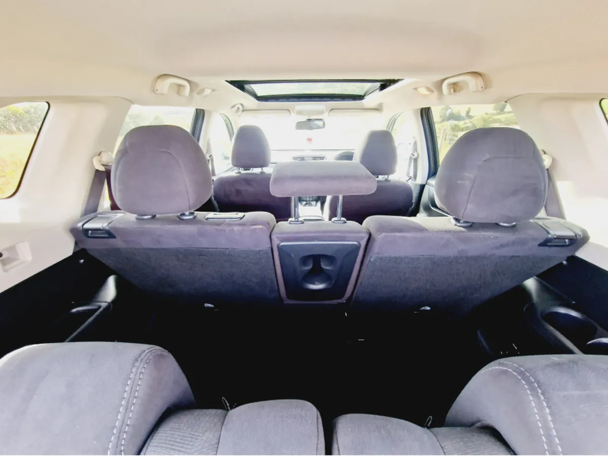 Nissan X-Trail 1.6 DSL SV 7 SEAT 4DR - Image 3