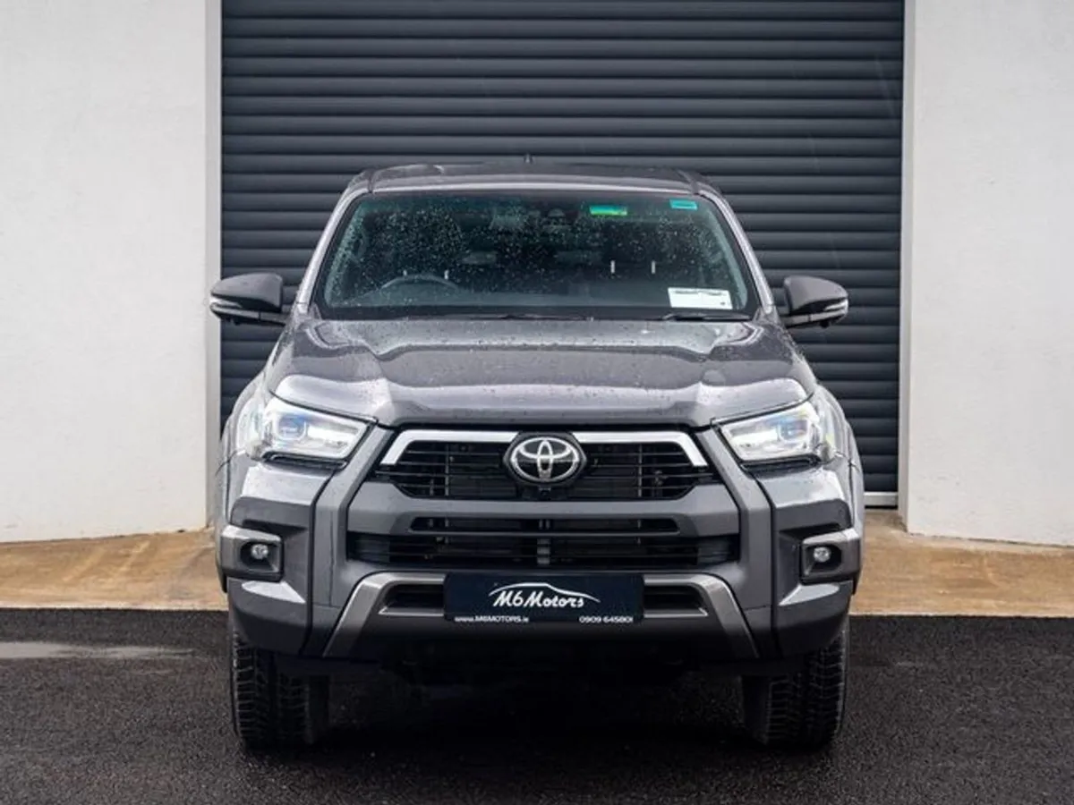 Toyota HiLux 2 8d4d INV X  252 Reg - Delivery Mil - Image 4